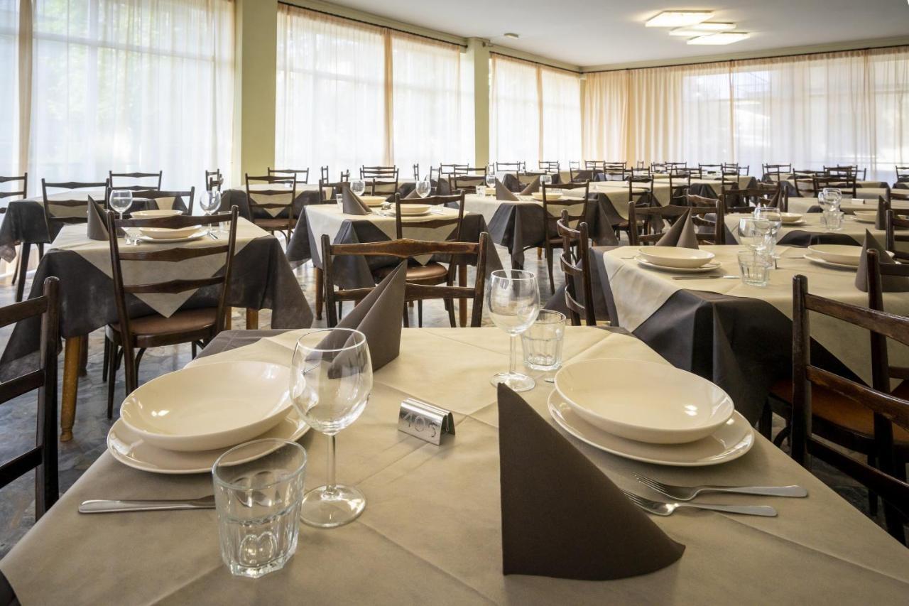Hotel Mamy Rimini Exteriér fotografie